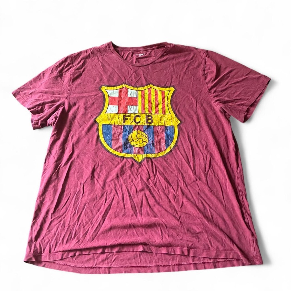 FC Barcelona Old Navy Distressed Crest Graphic T-Shirt Burgundy Mens XXL Soccer